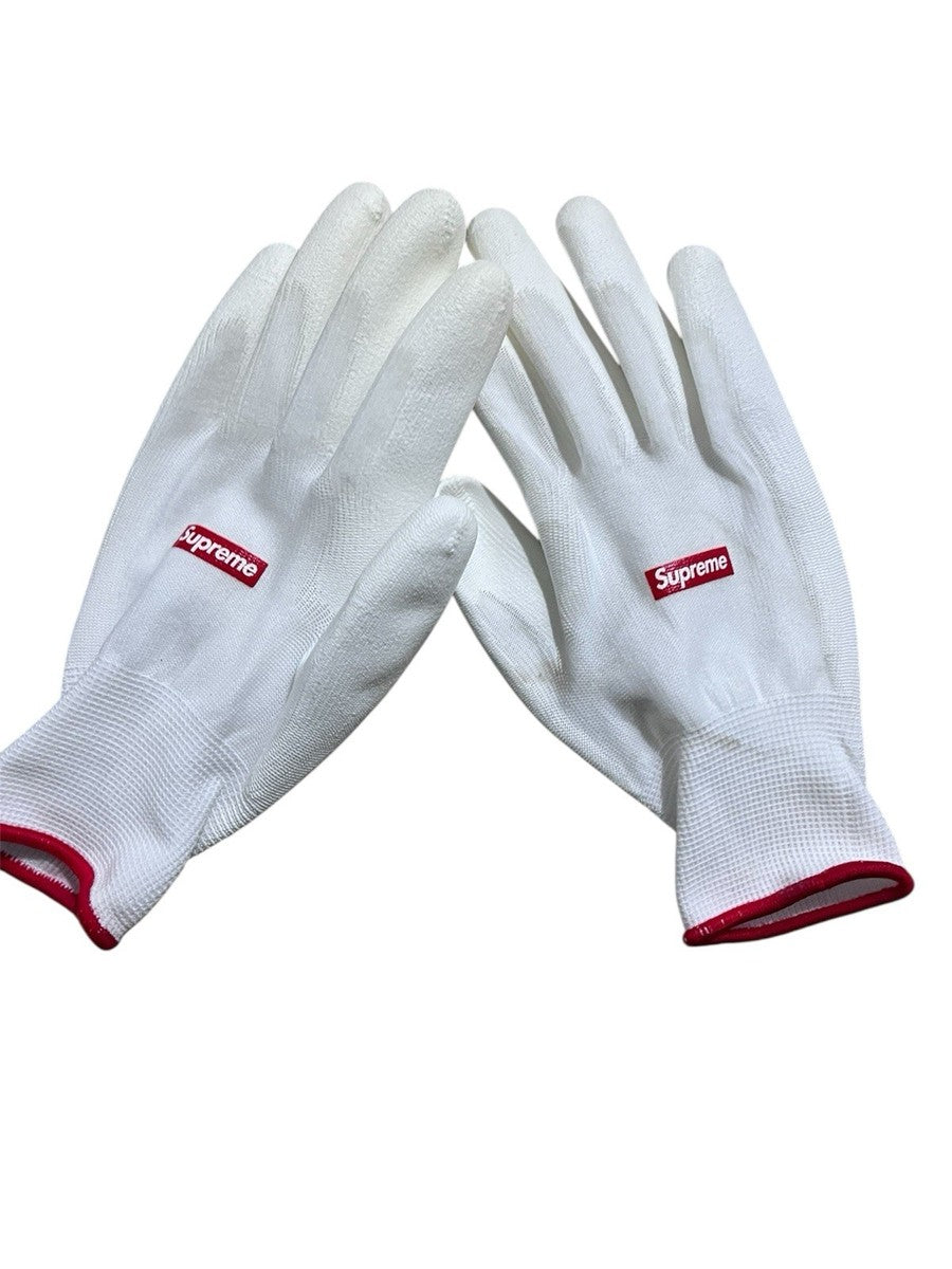 Guantes Supreme (decoracion)